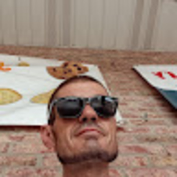 Meet your Posher, Stephen - Picture 1 of 1